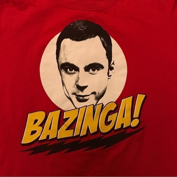 MEN’S Medium Red T-shirt With Sheldon Cooper/ Big Bang Theory Graphic. Unisex. - Picture 2 of 3